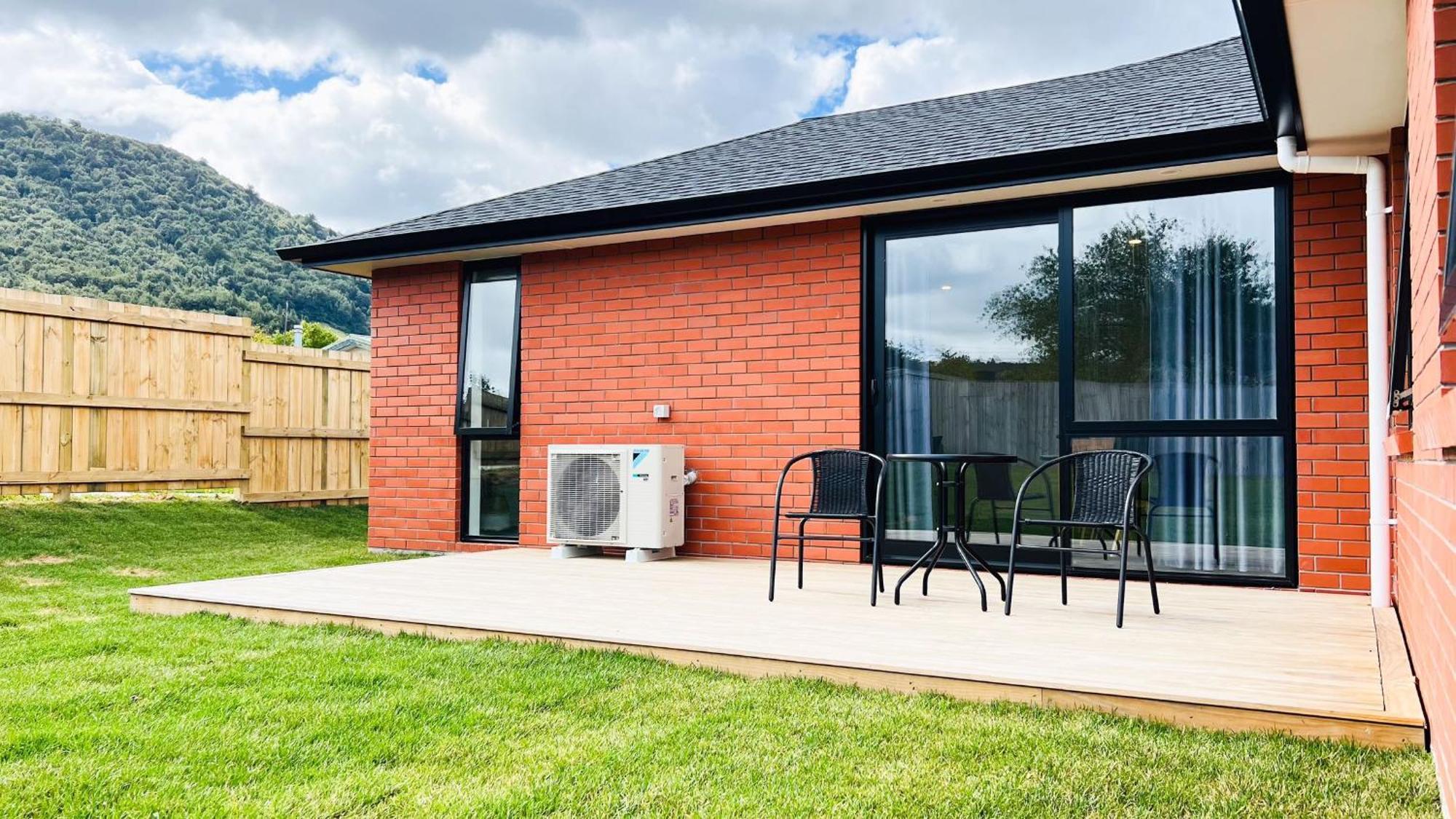Brand New House With 5 Bedroom And 3 Full Bathroom Rotorua Exterior foto